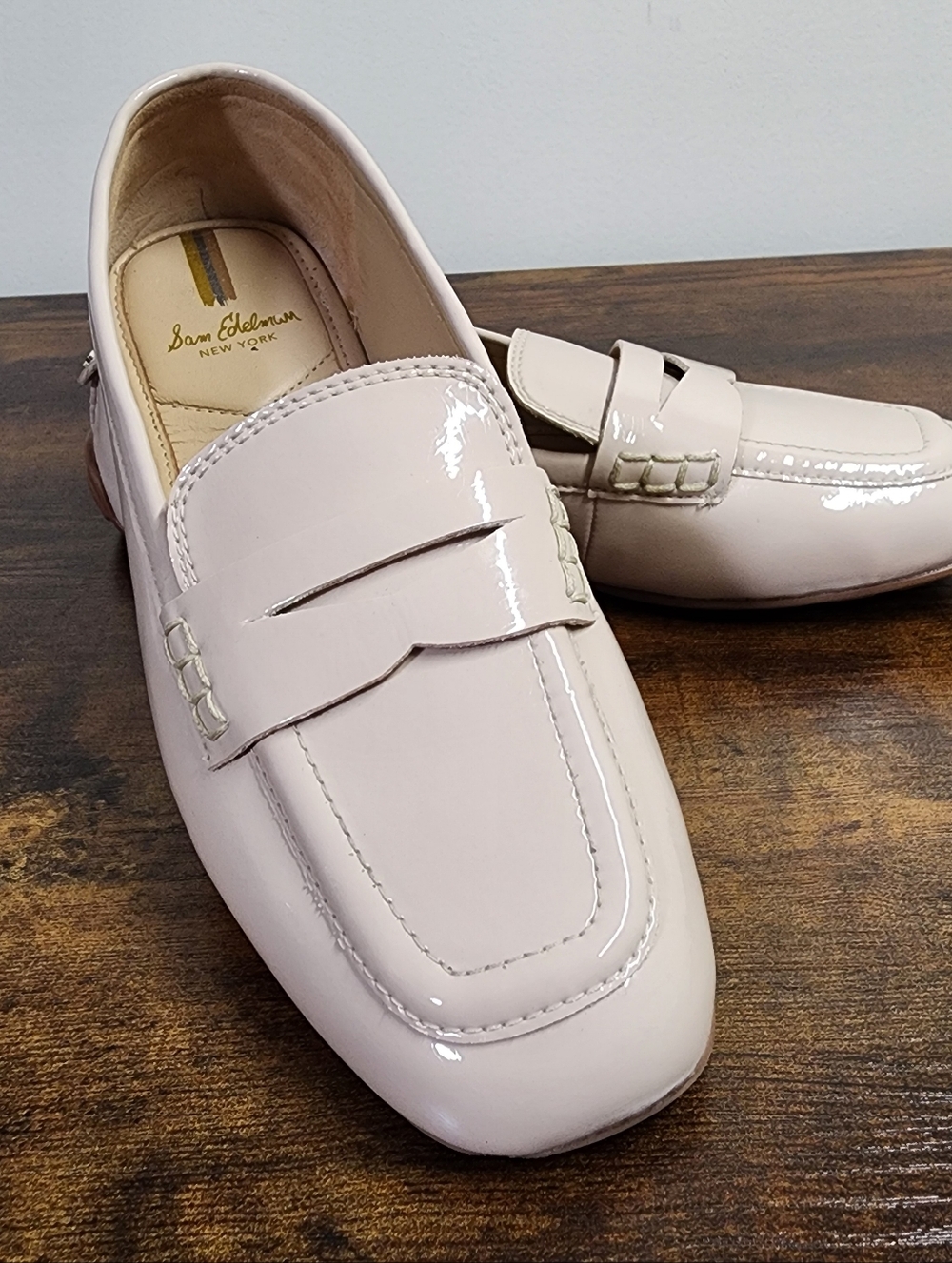 Sam Edelman Tucker Cream Patent Leather Penny Loafers Business Casual Preppy 7.5